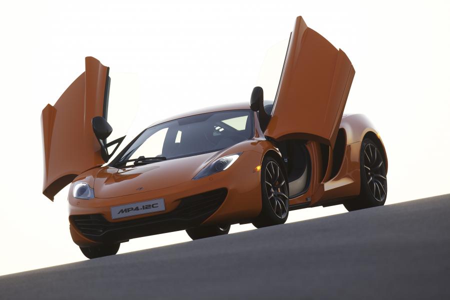  McLaren MP4-12C 2009 года  (фото 146 из 268)